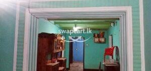 land and House for sale in Gampola