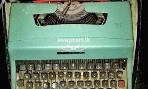 Antique Type Writer Olivetti Letter 32